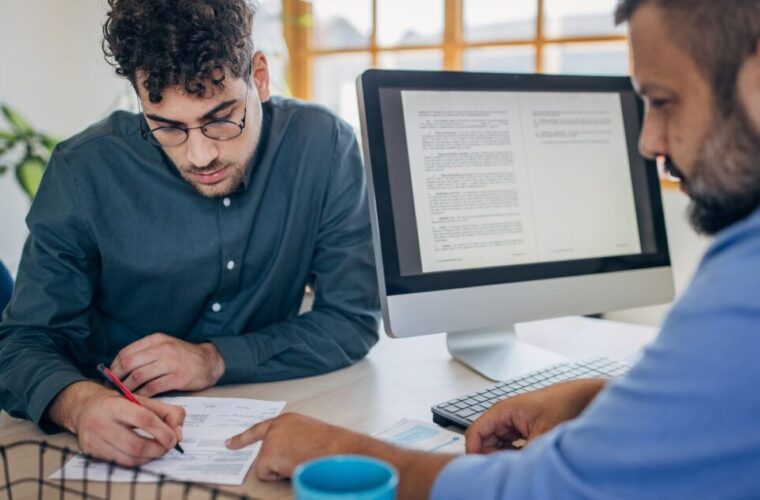 roma napoli milano economia 50 anni cv curriculum resume contratto