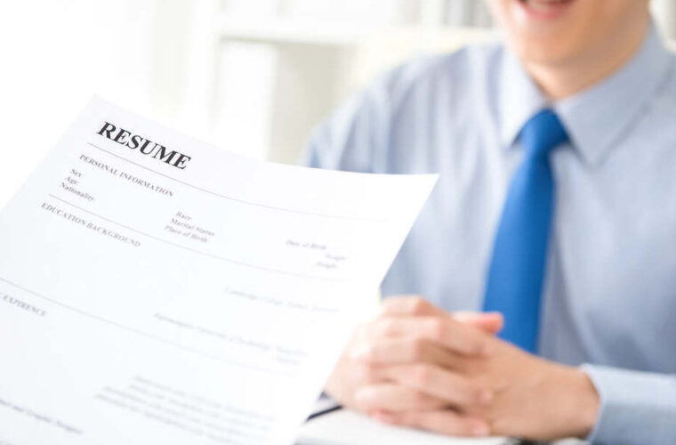 roma napoli milano economia 50 anni cv curriculum resume